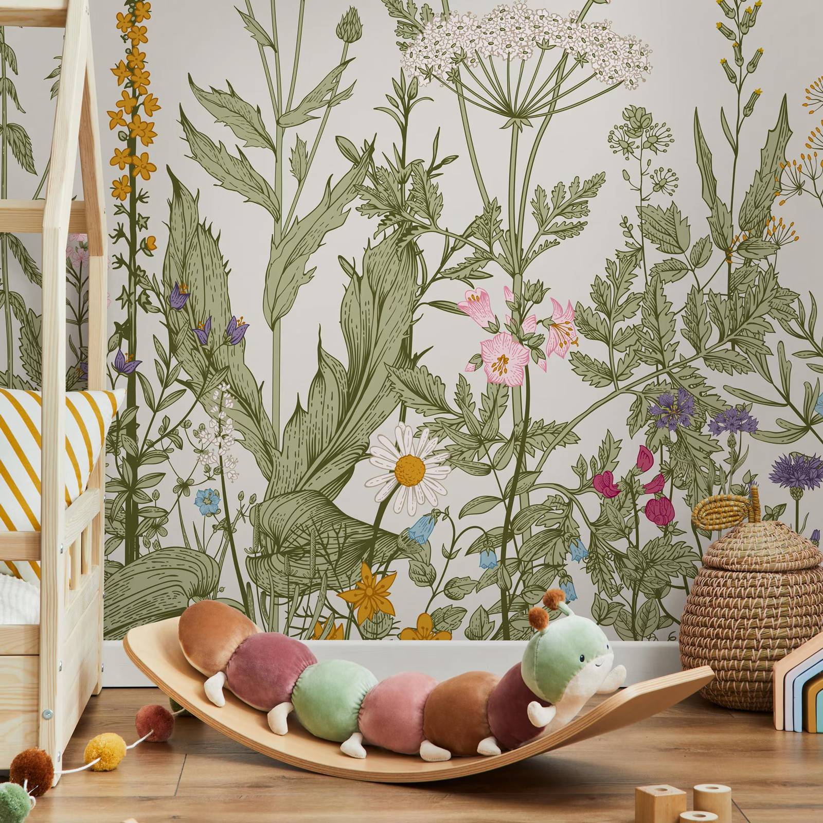 ورق حائط نباتي مزين بالزهور، ج - مراجعة Herbal Wallpaper وسعره